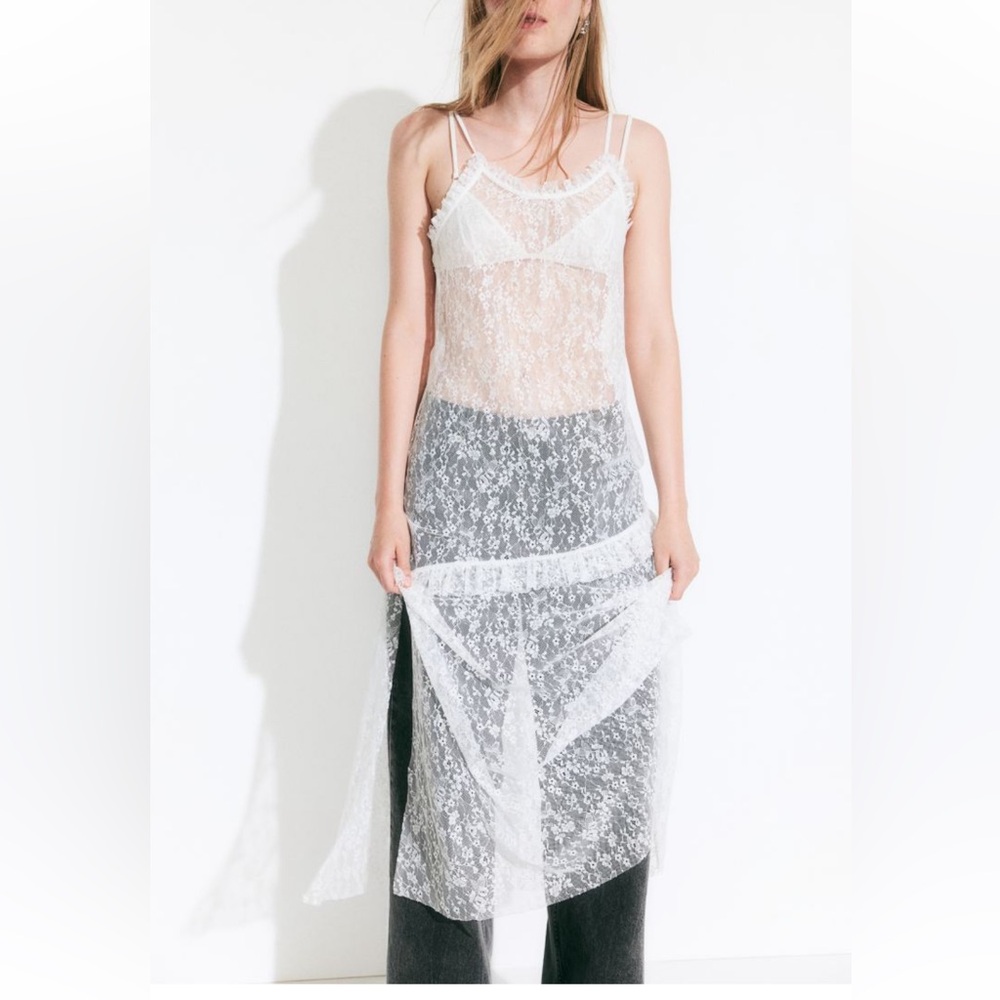 RUFFLE TRIMMED LACE DRESS H&M